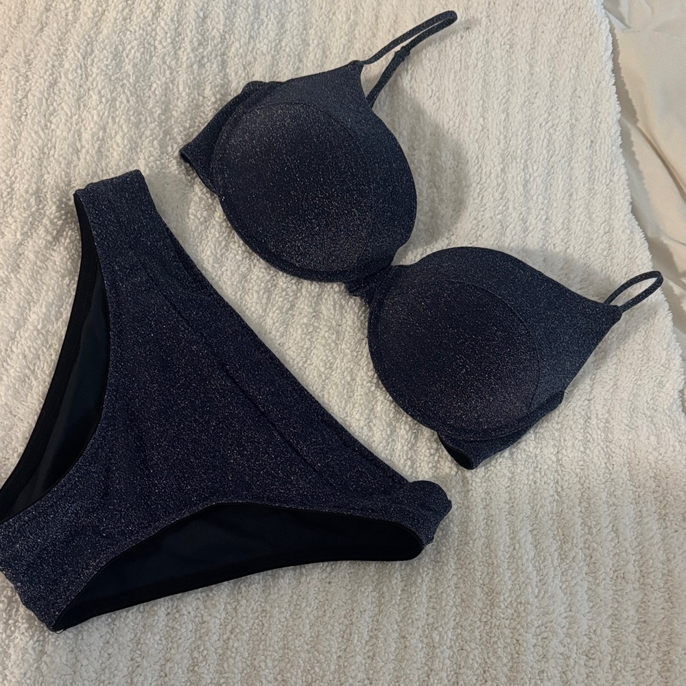 Triangl Navy Bikini Set